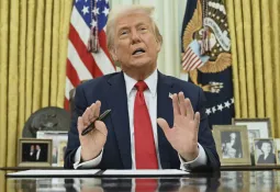 Trump : « Aujourd'hui, notre annonce d'indépendance économique » avec le début de l'entrée en vigueur des nouvelles taxes.