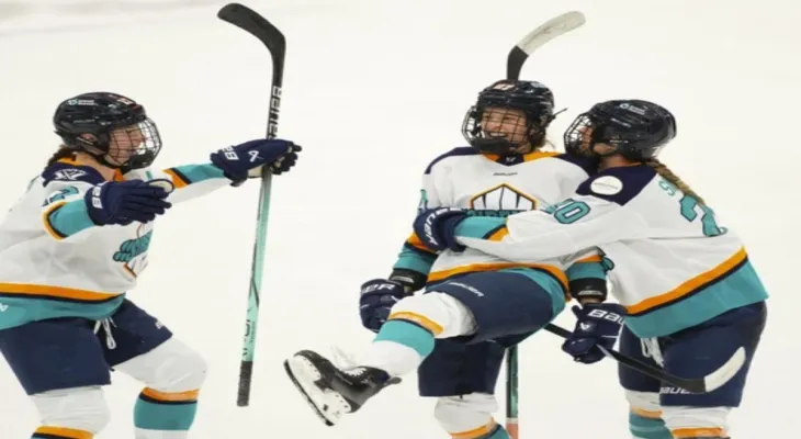 Toronto Chargers squander a three-goal lead and suffer a surprising defeat against "Montreal" in the PWHL league.