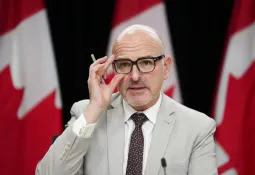 Randy Bowsuno annonce qu'il ne se présentera pas aux prochaines élections